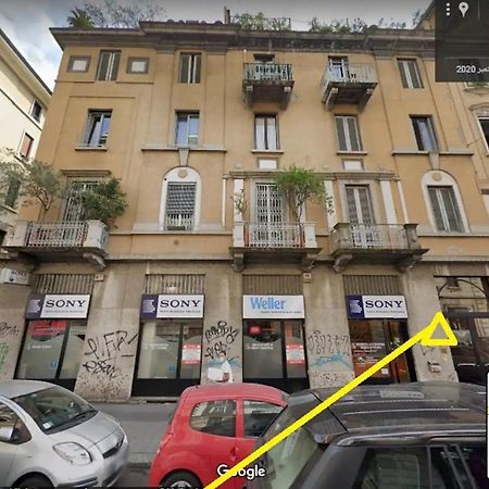 A Room In A Beautiful Apartment In The City Center Mailand Exterior foto